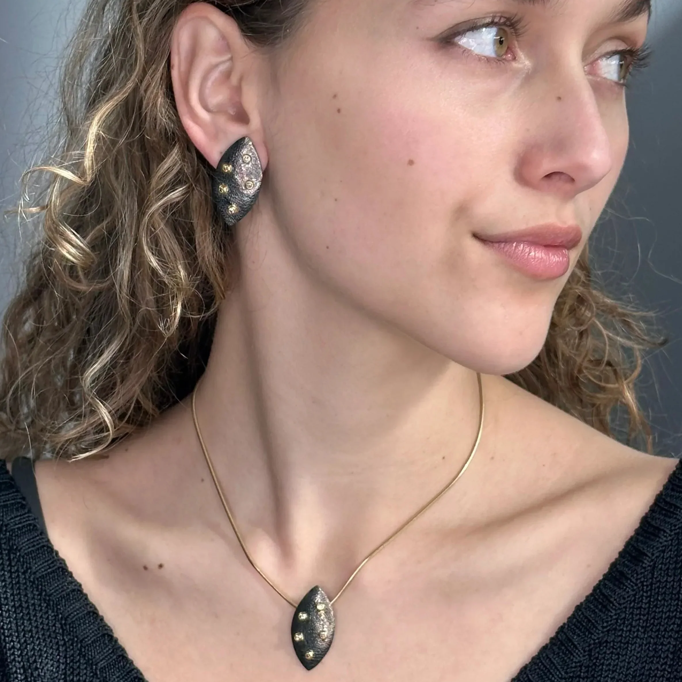 14k Black Rhodium Champagne Diamond Necklace - Image 2