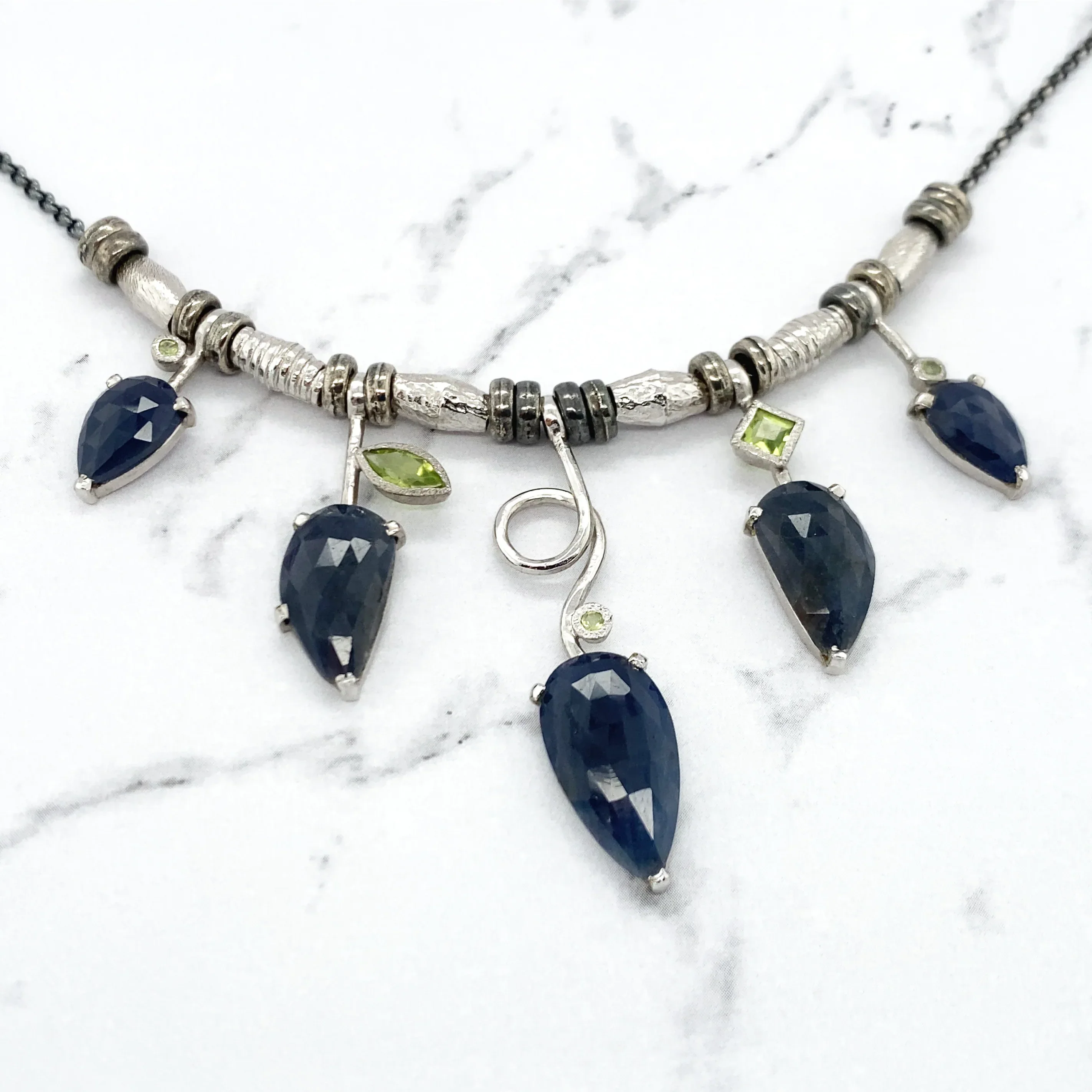 5 Stick Rose Cut Sapphire Necklace With Peridot - Image 6