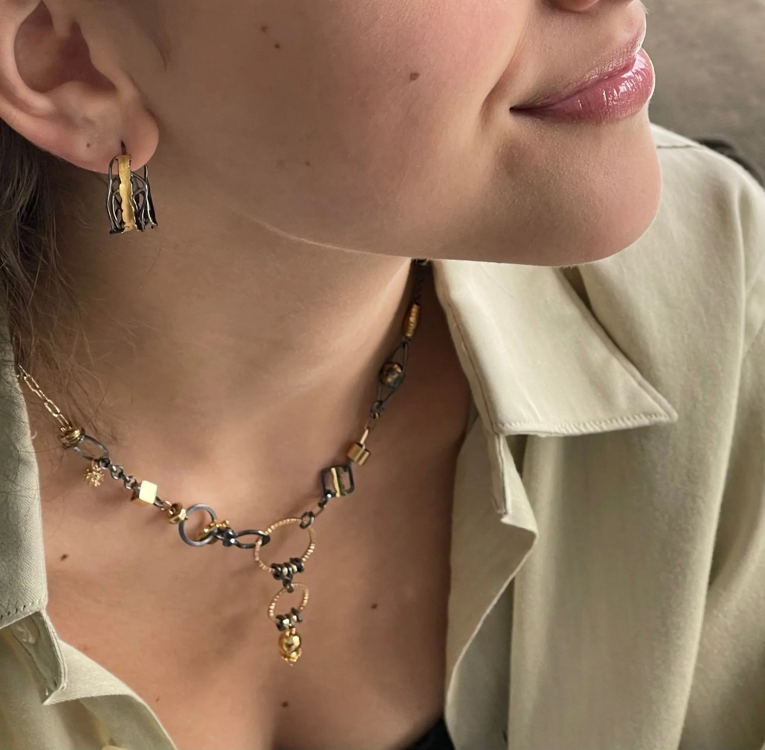 Black and Gold Plumb Bob Sculpture Necklace - Champagne Diamond - Image 5