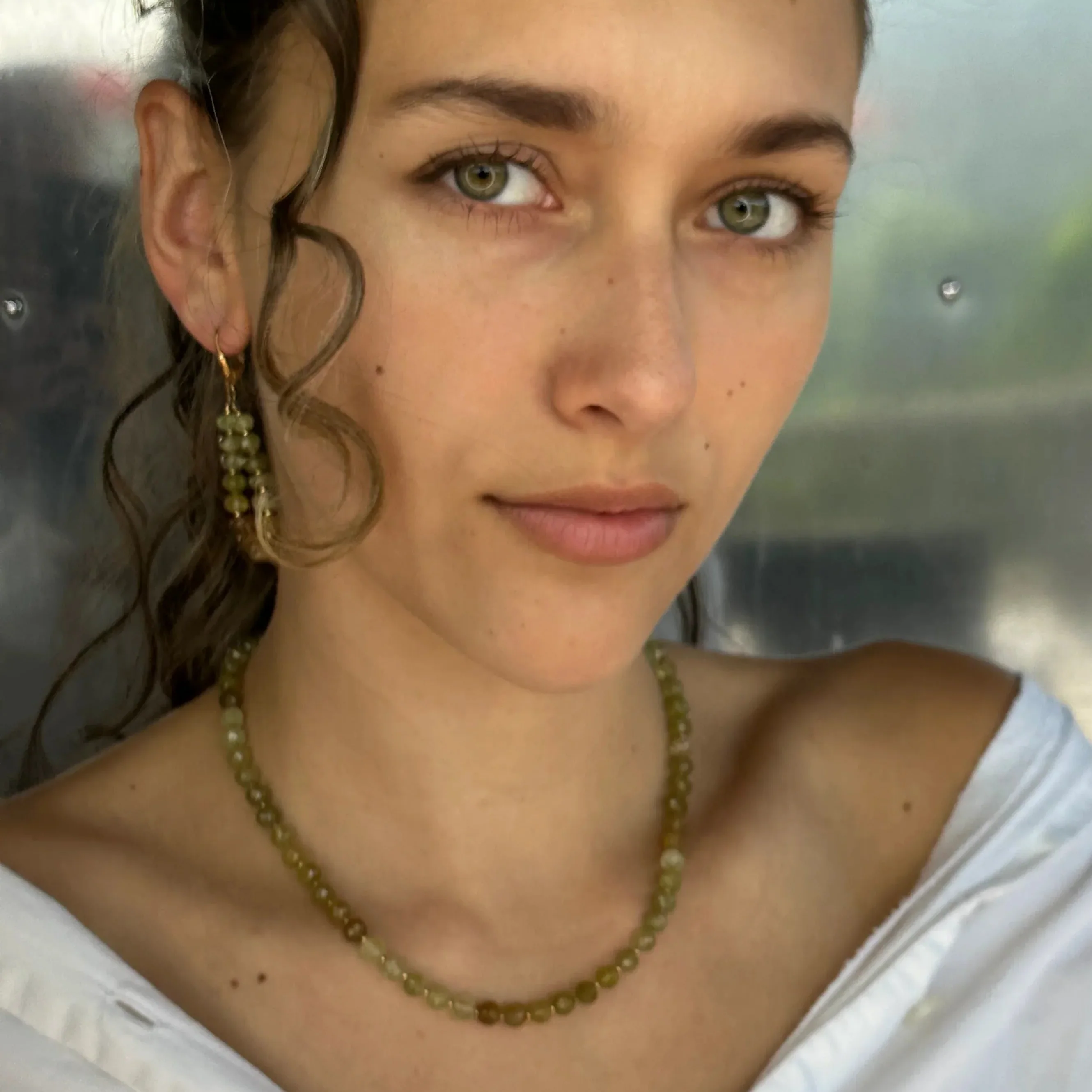 Green Grossular Garnet Necklace in Gold - Image 4