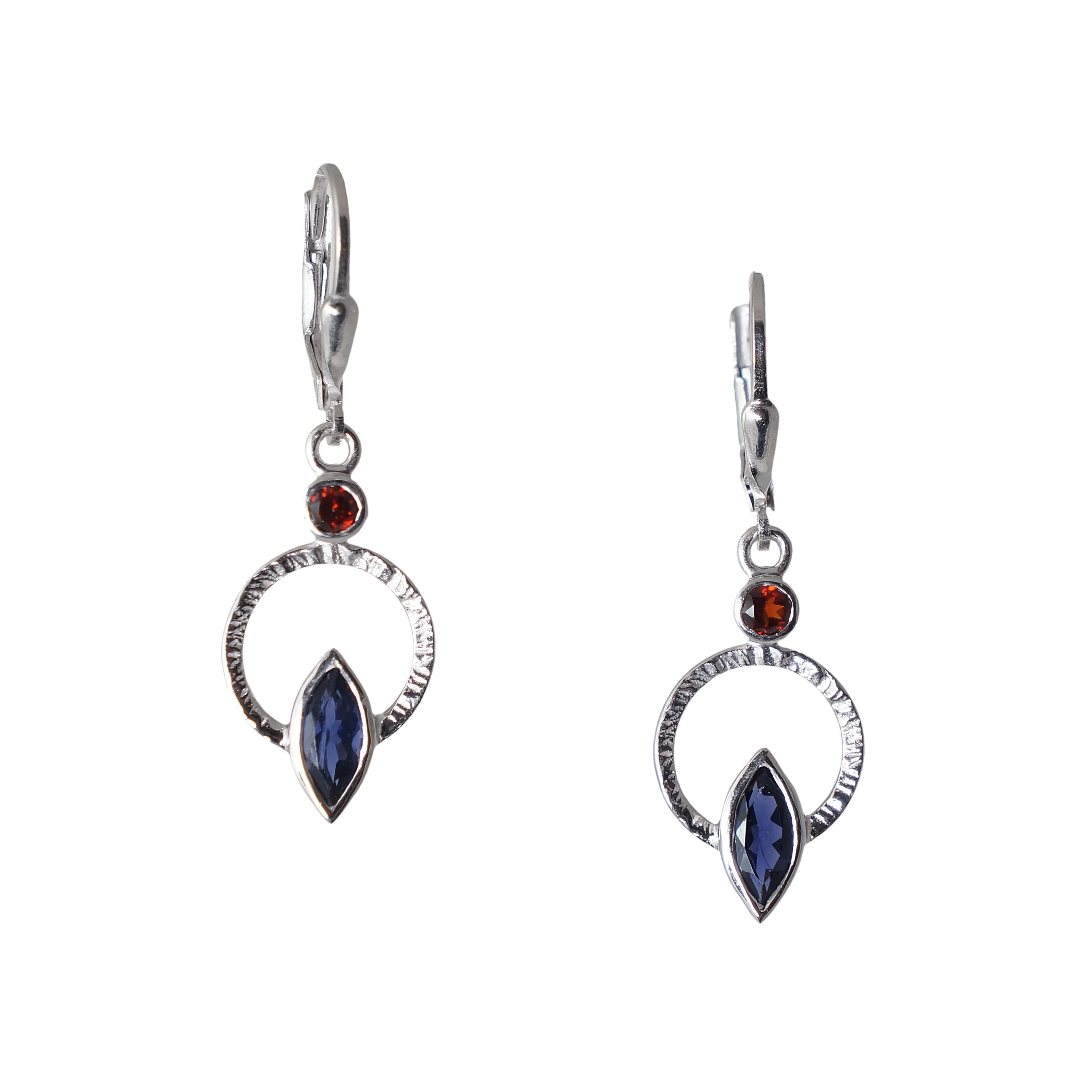 Q Earrings Silver, White Rhodium - Image 4